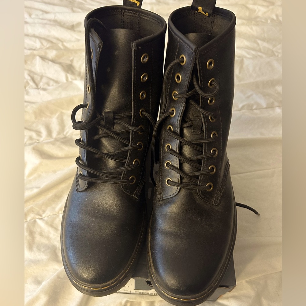 used still like new. Worn 3x tops normal price 180.00